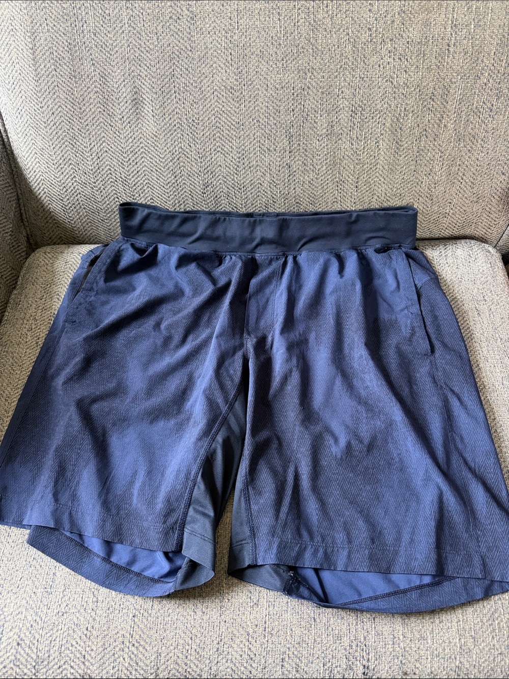 Lululemon Athletica Blue Athletic Shorts Size: XL